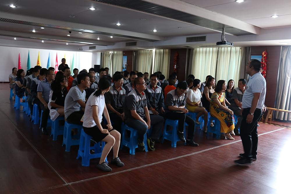 米兰买球红与黑游戏 米兰买球红与黑游戏