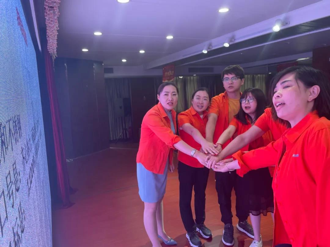 米兰买球不锈钢各部门代表目标宣誓 米兰买球不锈钢各部门代表目标宣誓